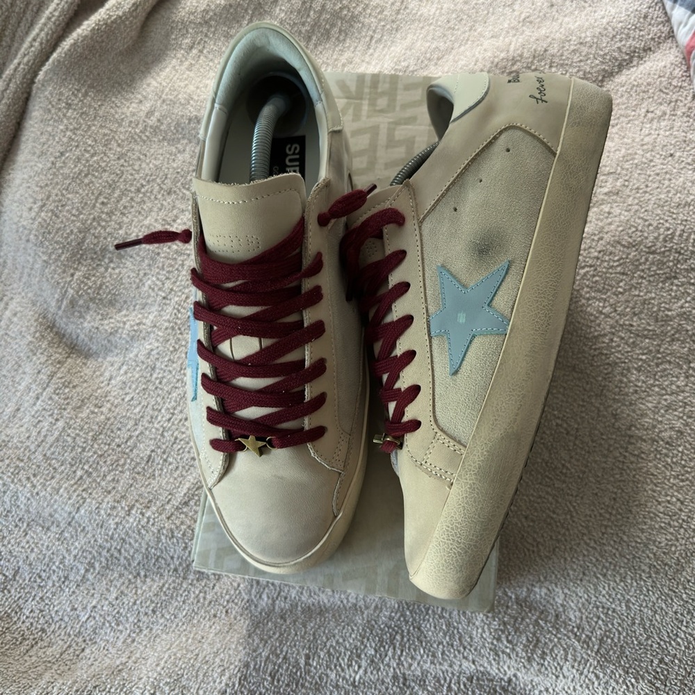Golden Goose Sneakers